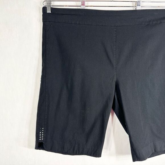Avenue Plus Size 26 Shorts Black Studded Pull On High Rise 12 Inch Stretch 201 - Picture 4 of 8